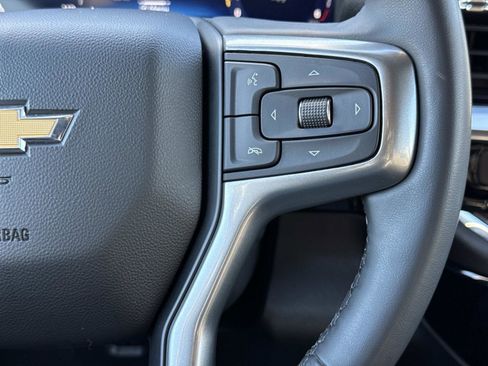 Used 2023 Chevrolet Silverado 1500 LT image 6