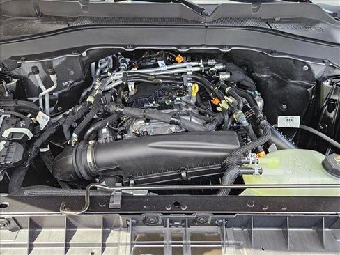 New 2025 Ford Explorer Active w/ Active Comfort Package image 17