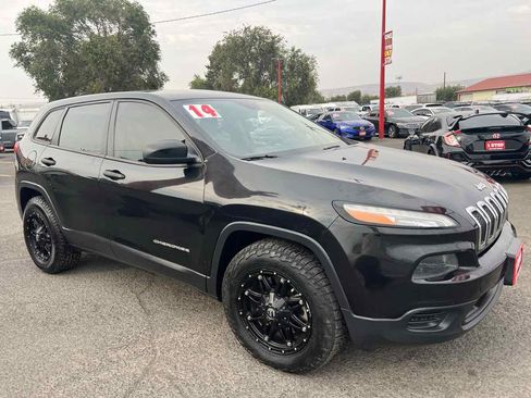 Used 2014 Jeep Cherokee Sport FWD image 4
