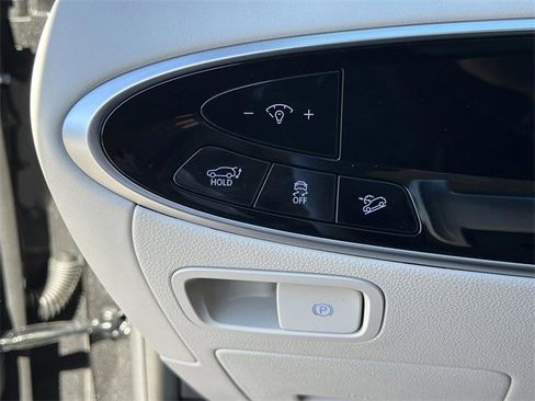 Used 2026 Genesis GV70 2.5T Select image 30