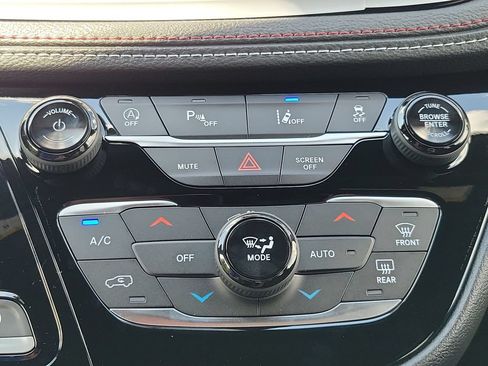 New 2027 Chrysler Pacifica Select FWD image 21