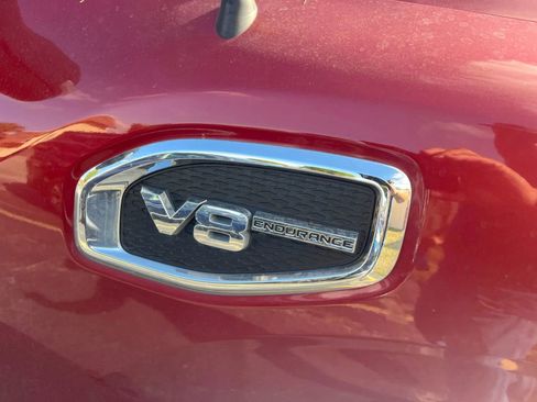 Used 2017 Nissan Titan SV image 16