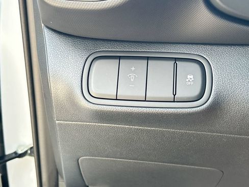 New 2026 Hyundai Venue SEL FWD image 30