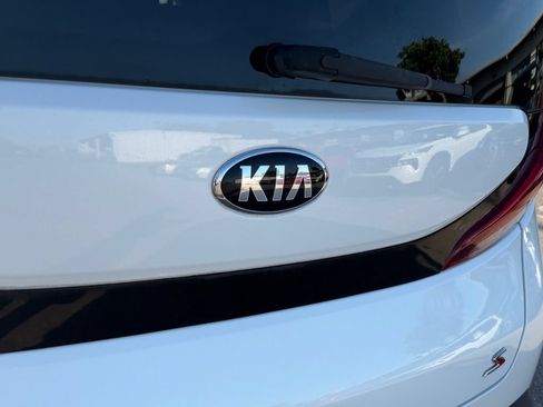 Used 2021 Kia Soul S FWD image 15