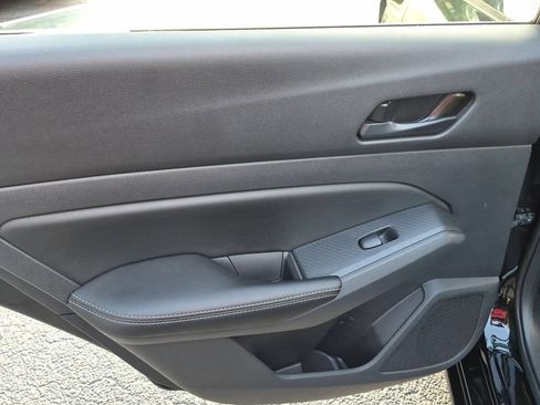 Used 2025 Nissan Altima 2.5 SV FWD image 35