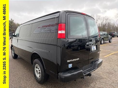 Used 2022 GMC Savana 2500 w/ Communications Package RWD image 9
