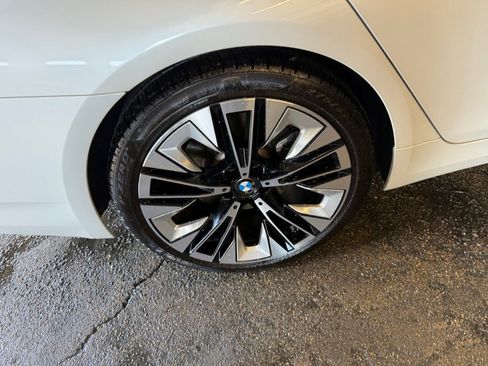 Used 2022 BMW 540i w/ Premium Package RWD image 23