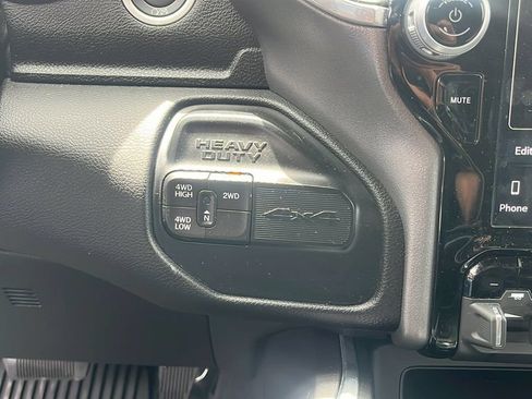 Used 2022 RAM 3500 Laramie AWD/4WD image 16