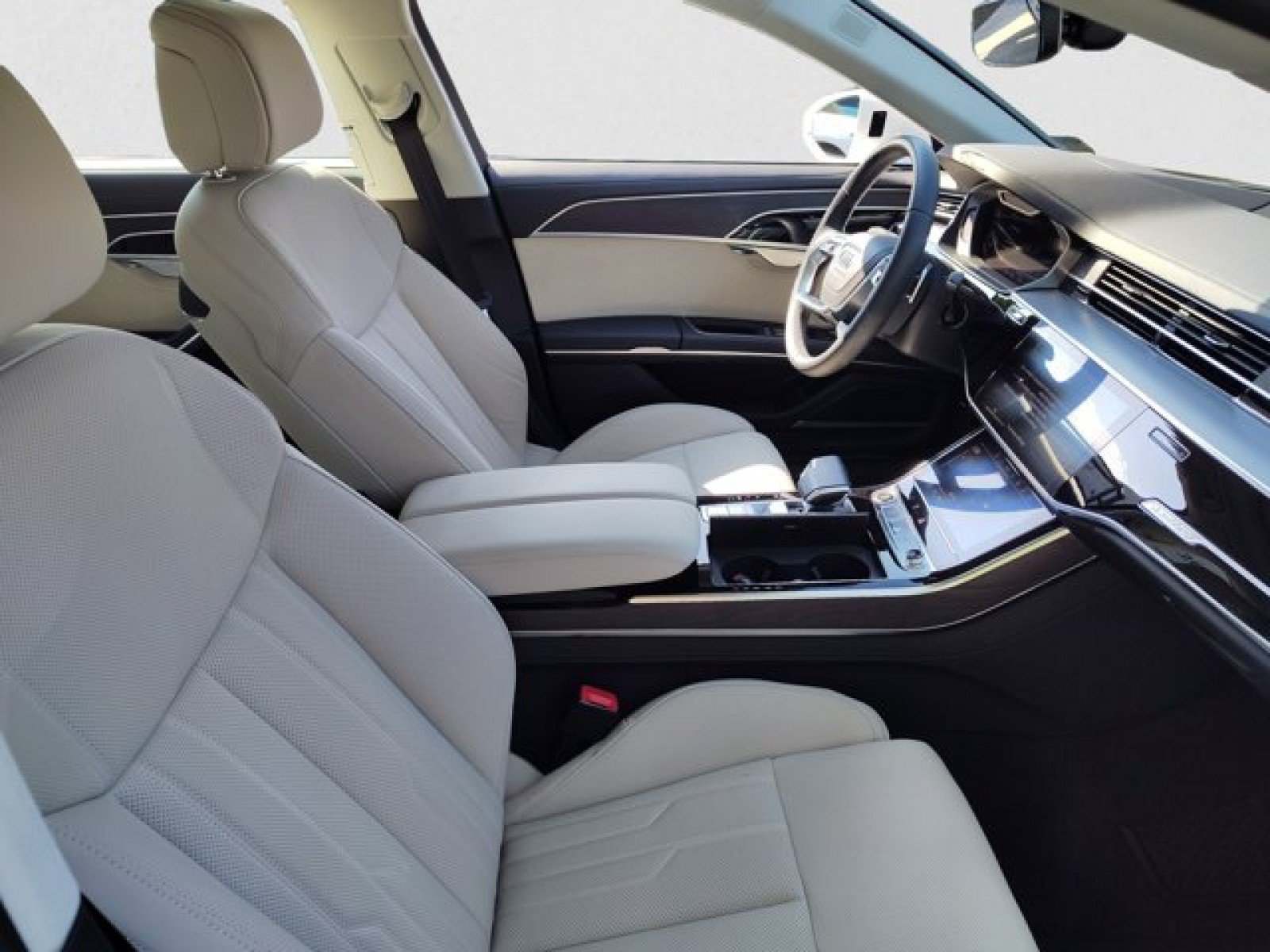 Used 2023 Audi A8 L 3.0T AWD/4WD image 20