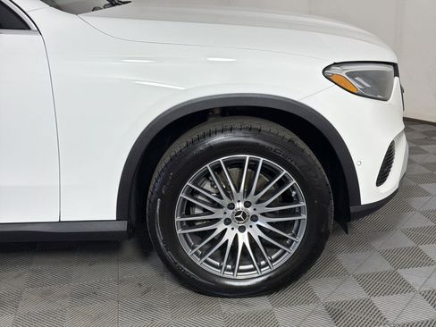 Used 2026 Mercedes-Benz GLC 300 4MATIC image 12