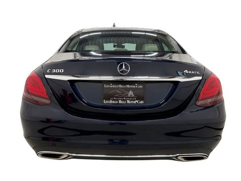Used 2019 Mercedes-Benz C 300 4MATIC Sedan image 5