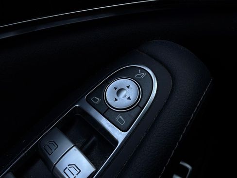 Used 2016 Mercedes-Benz S 550 Sedan image 33
