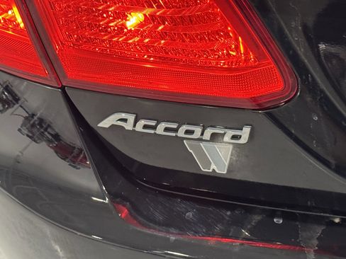 Used 2014 Honda Accord Sport image 39