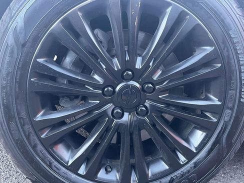 Used 2013 Chrysler 300 S image 5