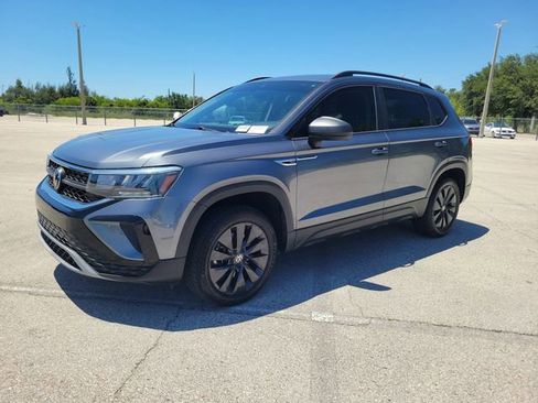 Used 2022 Volkswagen Taos S FWD image 2