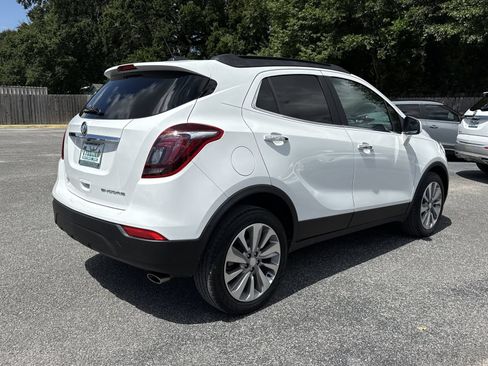 Used 2020 Buick Encore Preferred FWD image 5