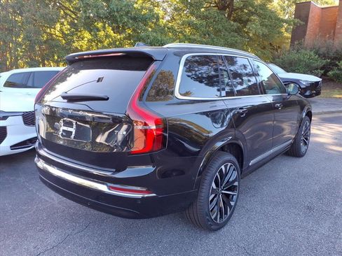 New 2026 Volvo XC90 T8 Ultra w/ Protection Package Premier image 3