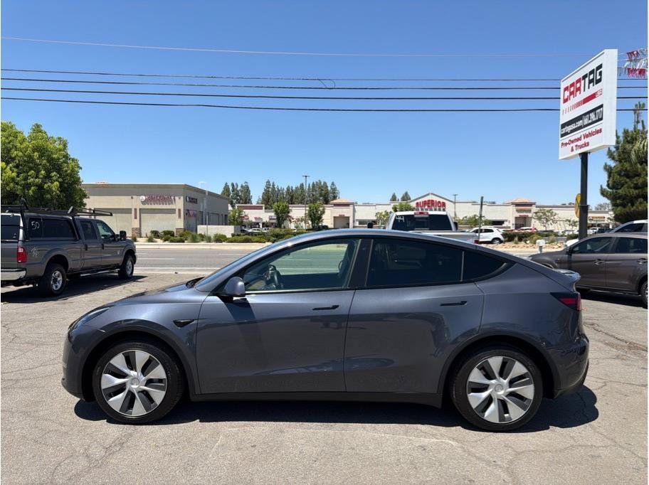Used 2021 Tesla Model Y Long Range AWD/4WD image 17