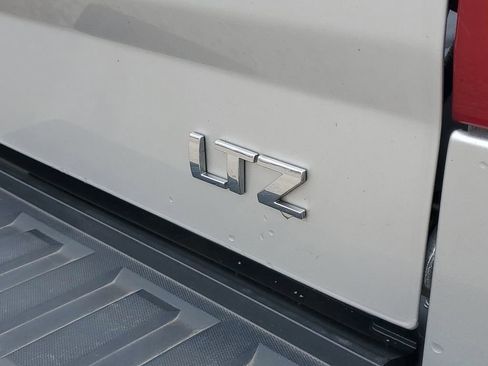 Used 2017 Chevrolet Silverado 1500 LTZ Z71 w/ LTZ Plus Package image 8