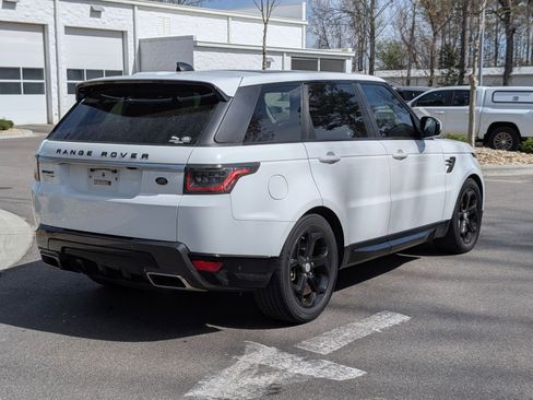 Used 2018 Land Rover Range Rover Sport HSE AWD/4WD image 3