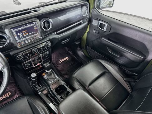 Used 2021 Jeep Wrangler Unlimited Sahara AWD/4WD image 27