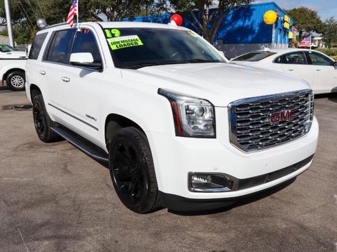 Used 2019 GMC Yukon Denali w/ Open Road Package image 8