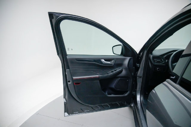 Used 2024 Ford Escape ST-Line w/ Tech Pack #1 AWD/4WD image 23