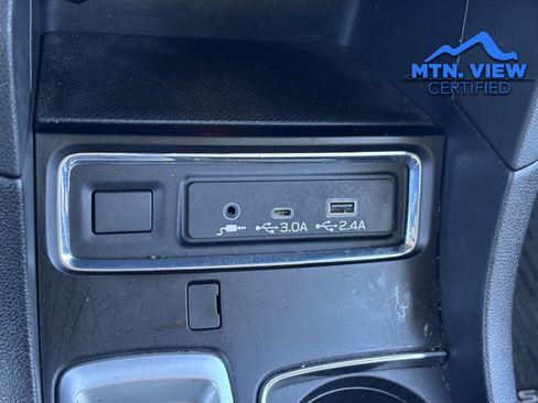 Used 2024 Subaru Ascent Premium w/ Convenience Package image 25