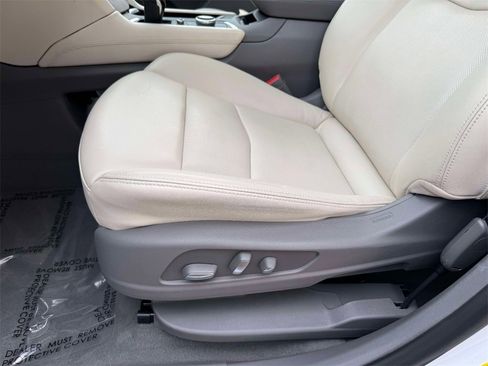 Used 2020 Cadillac XT6 Premium Luxury image 3