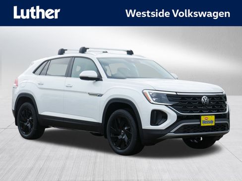 New 2026 Volkswagen Atlas Cross Sport SE image 1