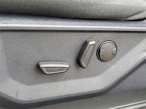 Used 2022 Ford F150 XLT w/ Equipment Group 302A High image 11