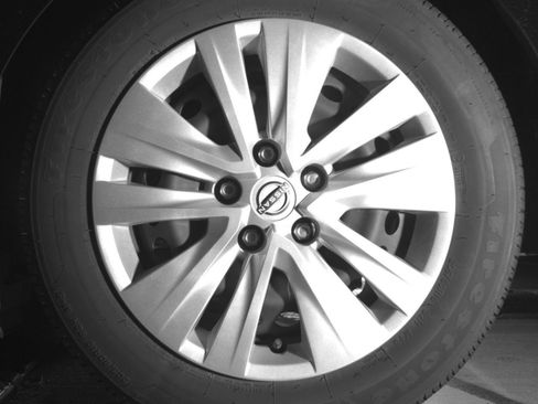 Used 2025 Nissan Sentra S FWD image 17
