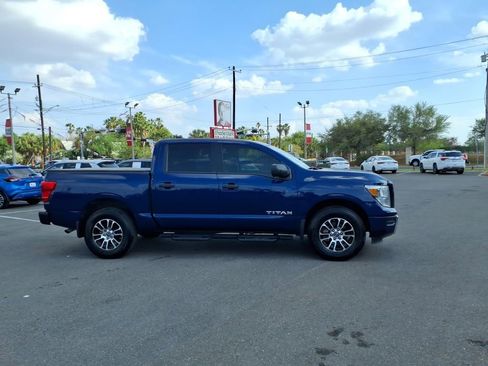Used 2024 Nissan Titan SV w/ Accessory Utility Package image 6