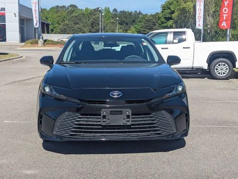 Certified 2025 Toyota Camry LE FWD image 8