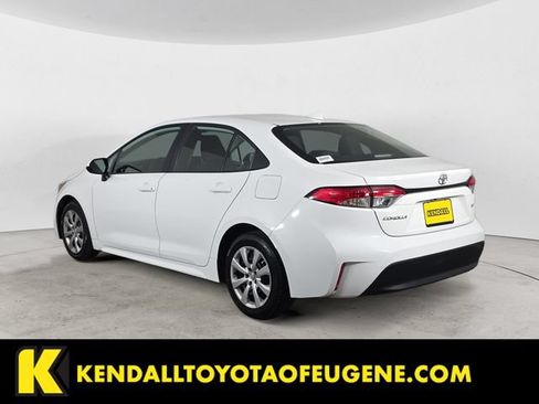 Used 2024 Toyota Corolla LE FWD image 7
