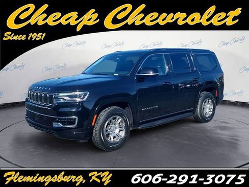 Used 2023 Jeep Wagoneer 4WD image 1