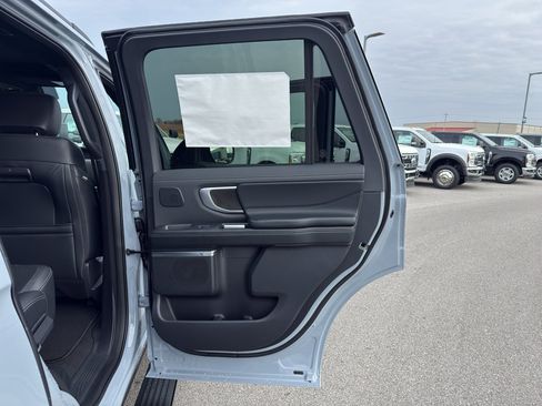 New 2025 Ford Expedition Platinum w/ Stealth Performance Package AWD/4WD image 17