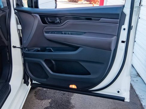Used 2019 Honda Odyssey Elite image 40