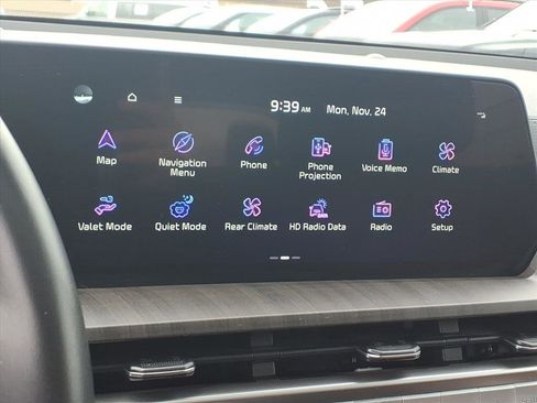 Used 2023 Kia Telluride EX w/ EX Captain's Chair Package image 11