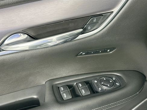 Used 2022 Cadillac XT6 Luxury image 17