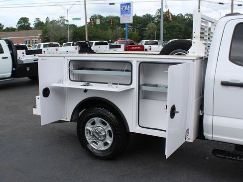 Used 2025 Ford F350 XLT AWD/4WD image 17