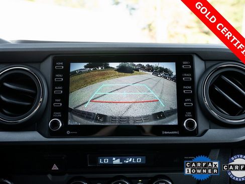 Used 2022 Toyota Tacoma TRD Sport w/ Technology Package image 21
