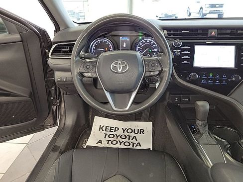 Used 2019 Toyota Camry LE image 13