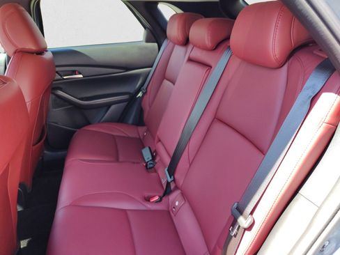 Used 2024 MAZDA CX-30 AWD 2.5 S w/ Preferred Package image 18