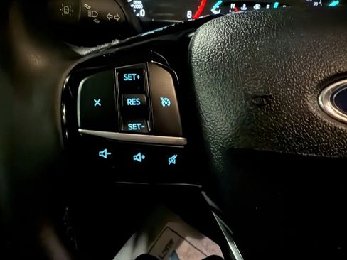 Used 2022 Ford Escape SEL image 12