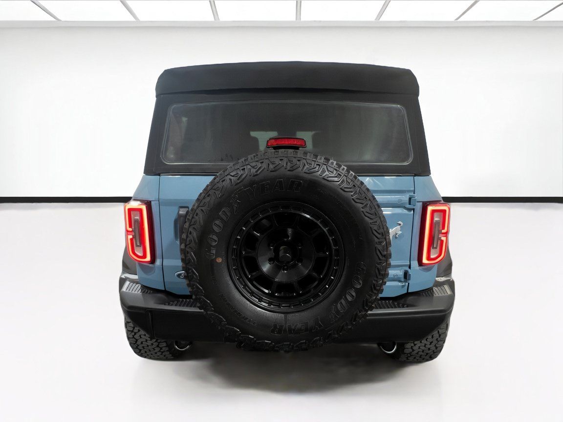 Used 2022 Ford Bronco Badlands AWD/4WD image 5