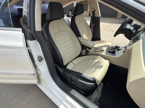 Used 2012 Volkswagen CC Lux Limited FWD image 23