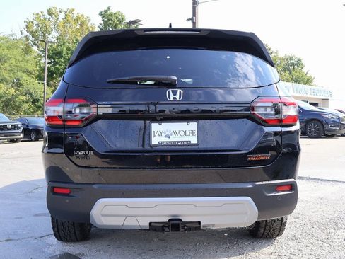 New 2025 Honda Pilot TrailSport image 5