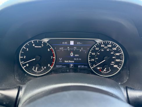 Used 2023 Nissan Altima 2.0 SR FWD image 11