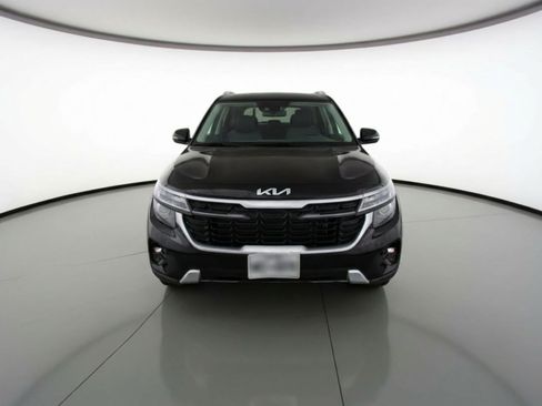 Used 2025 Kia Seltos S FWD image 2